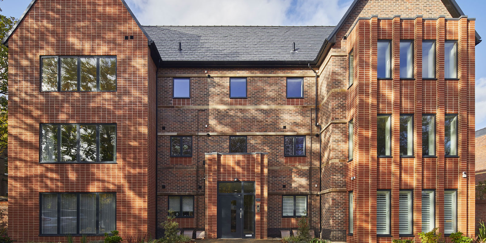 Elmsley Homes to restore Grade II Listed Buildings at the Old Quarries country estate in the Cotswolds.